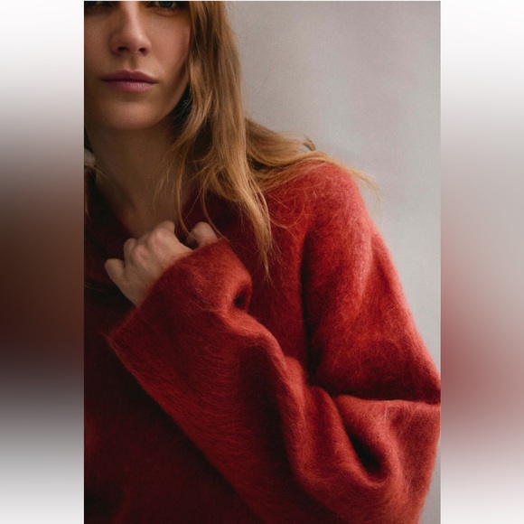 H&M Premium Oversized sweater in a soft knit with mohair and wool content NWT - Picture 4 of 14